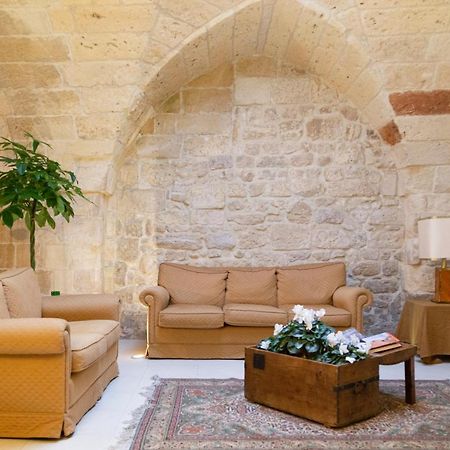 レッチェ Casa Mamma Elvira Bed & Breakfast エクステリア 写真