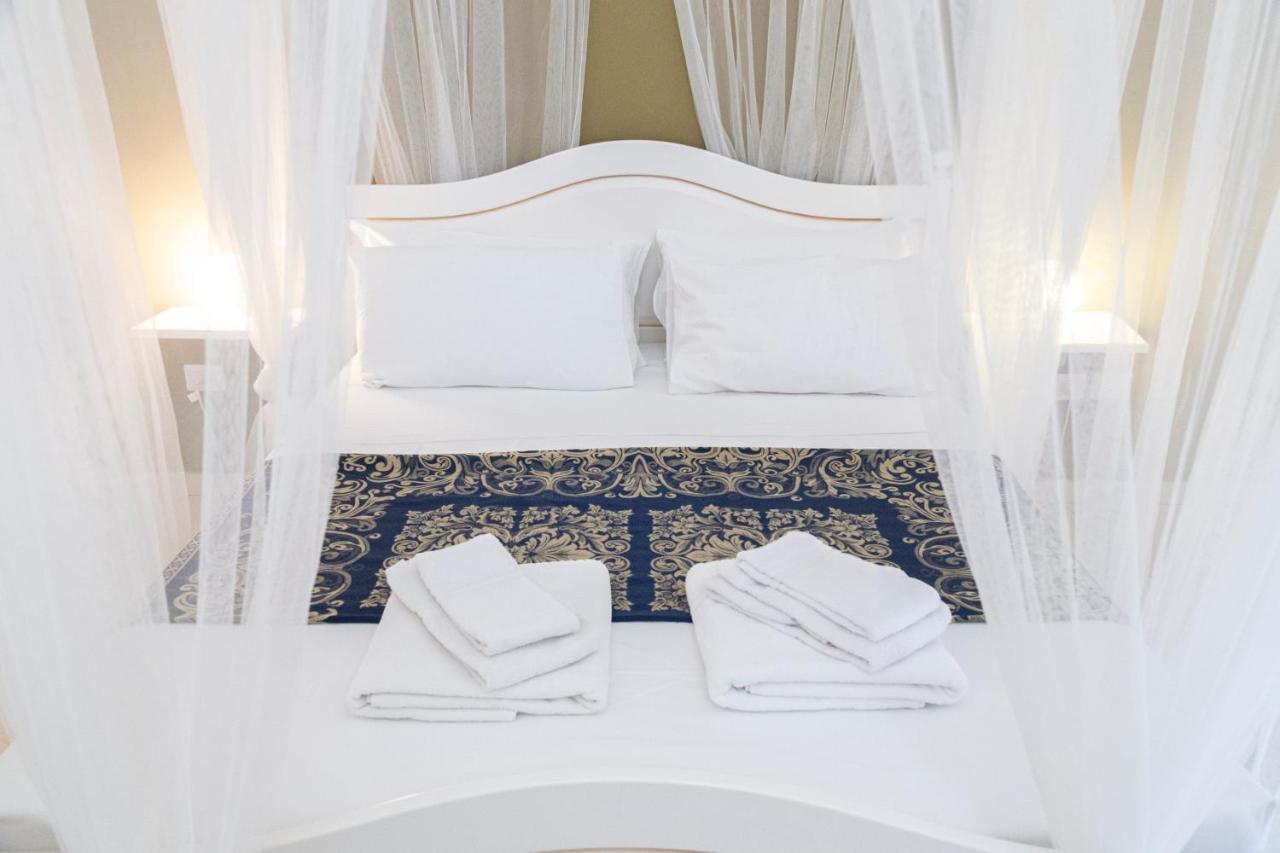 レッチェ Casa Mamma Elvira Bed & Breakfast エクステリア 写真
