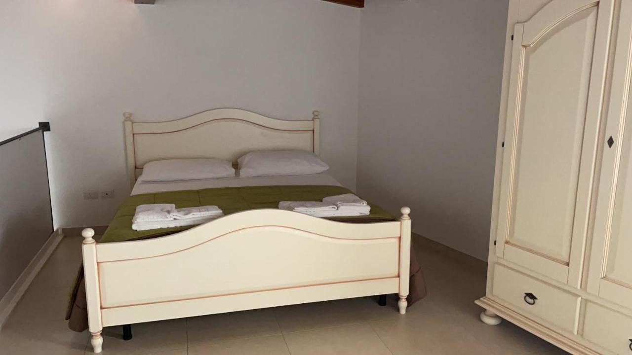 レッチェ Casa Mamma Elvira Bed & Breakfast エクステリア 写真